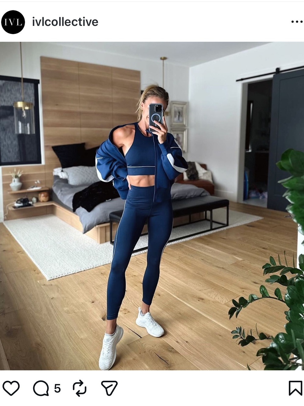 IVL Scuba Jacket in Navy White Size XS Pilates Athleisure Activewear Revolve - Picture 4 of 12
